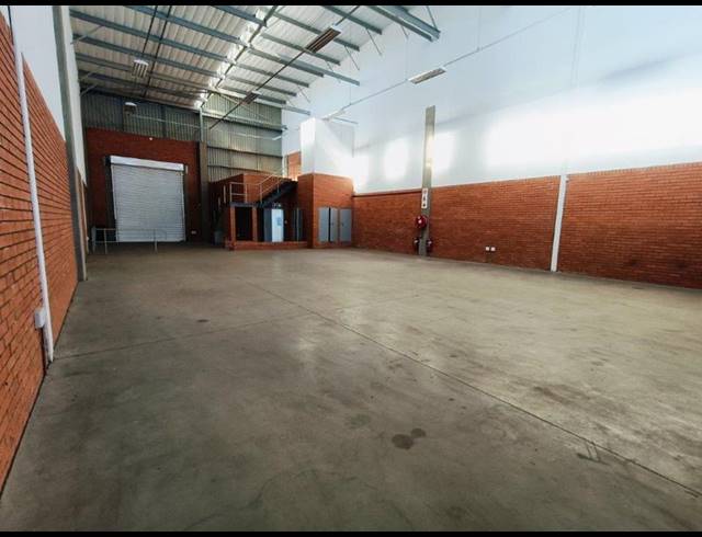 INDUSTRIAL PROPERTY TO RENT IN LONGLAKE